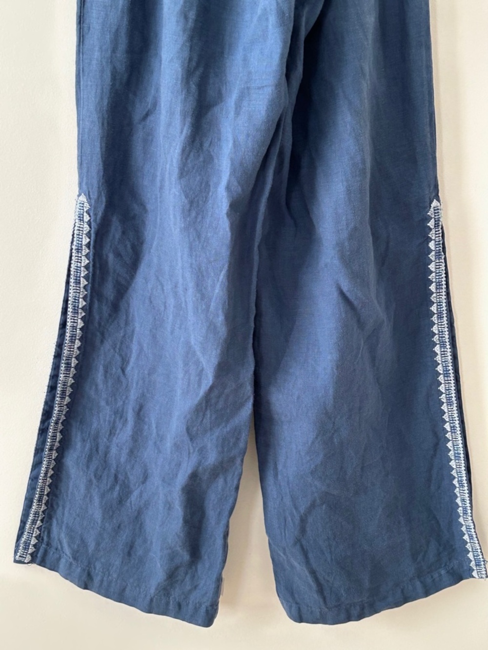 Johnny Was 100% Linen Blue Embroidered Wide Leg Side Slit Pants - Picture 12 of 16